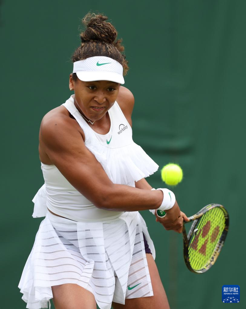 爱游戏下载-大坂直美官方宣布险胜新规，美国队引发争议！观众掌声雷动的简单介绍